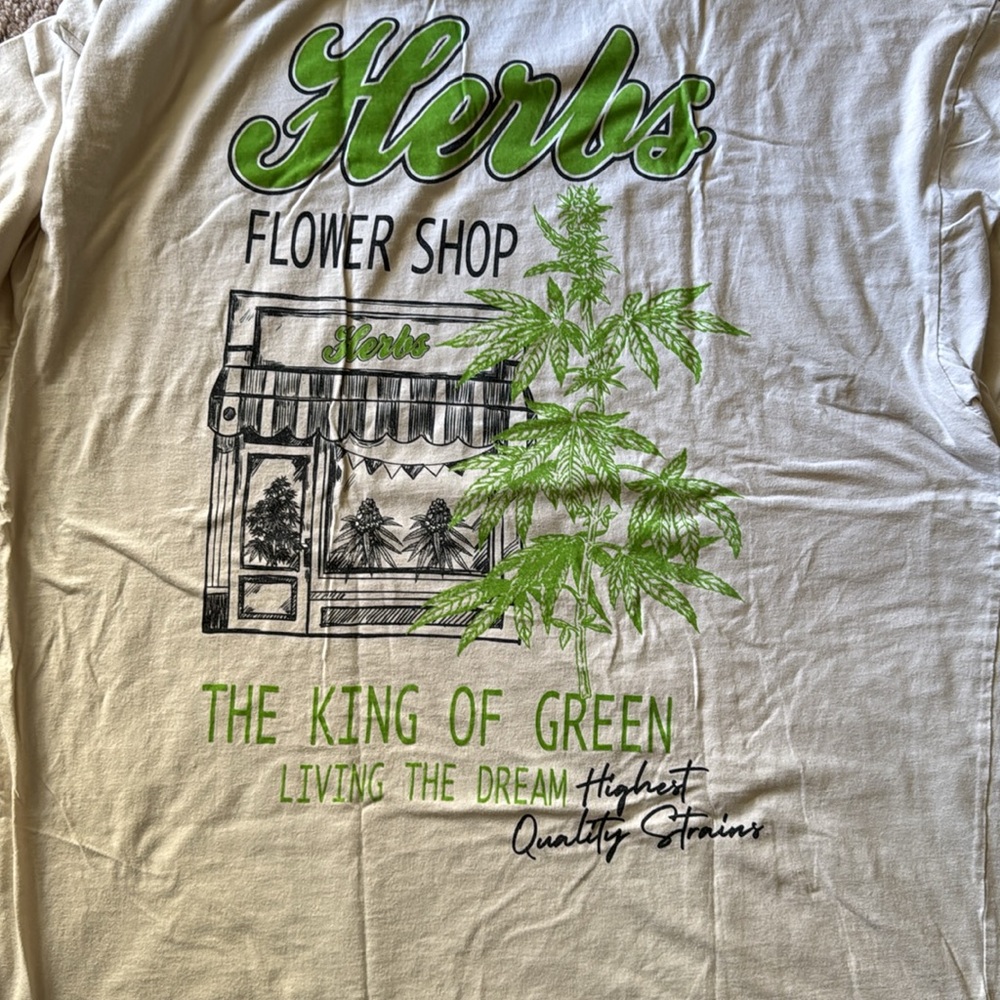 HUF Men's Beige T-Shirt with Herbs Flower Shop - Picture 4 of 4